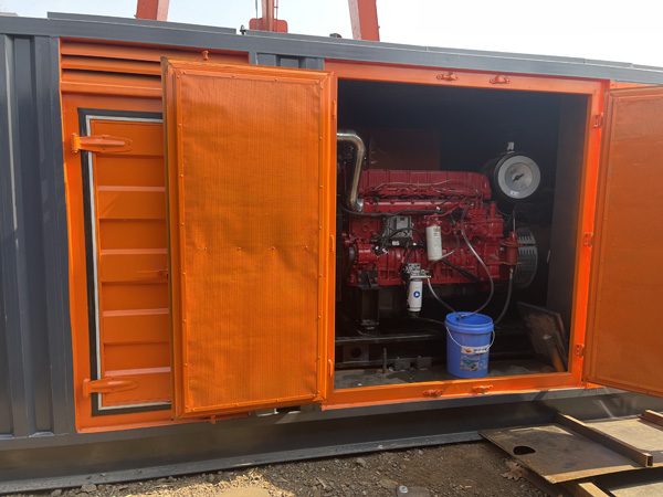 新罗哪些因素会影响 200KW 柴油发电机的燃油消耗率？