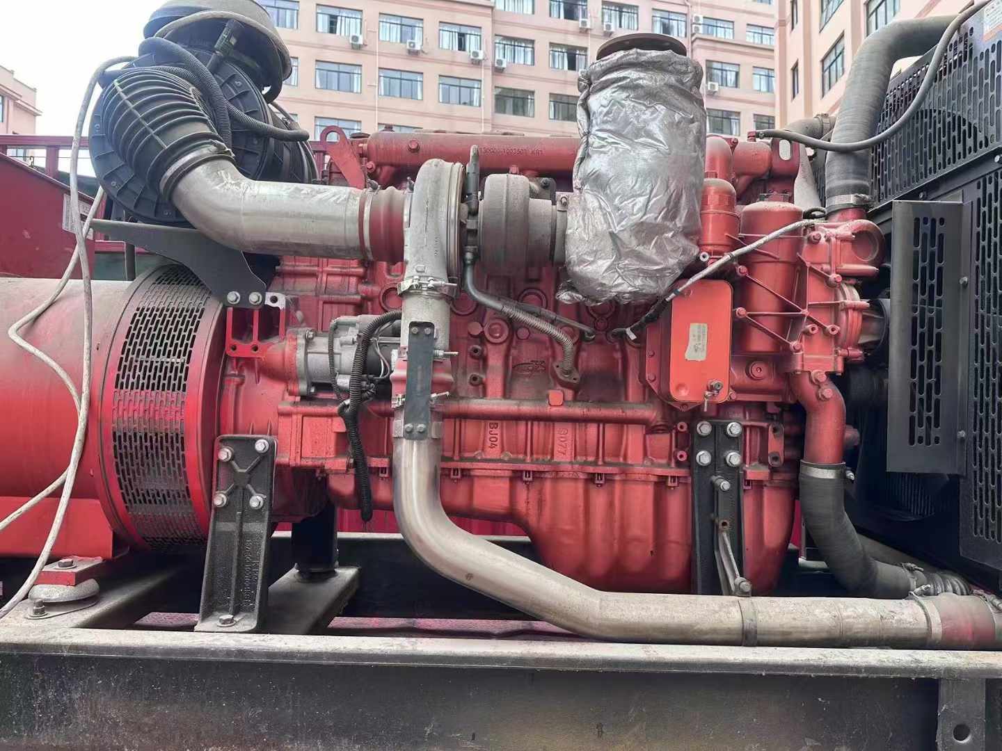 新罗如何选择适合 600kW 柴油发电机组的过载保护器？